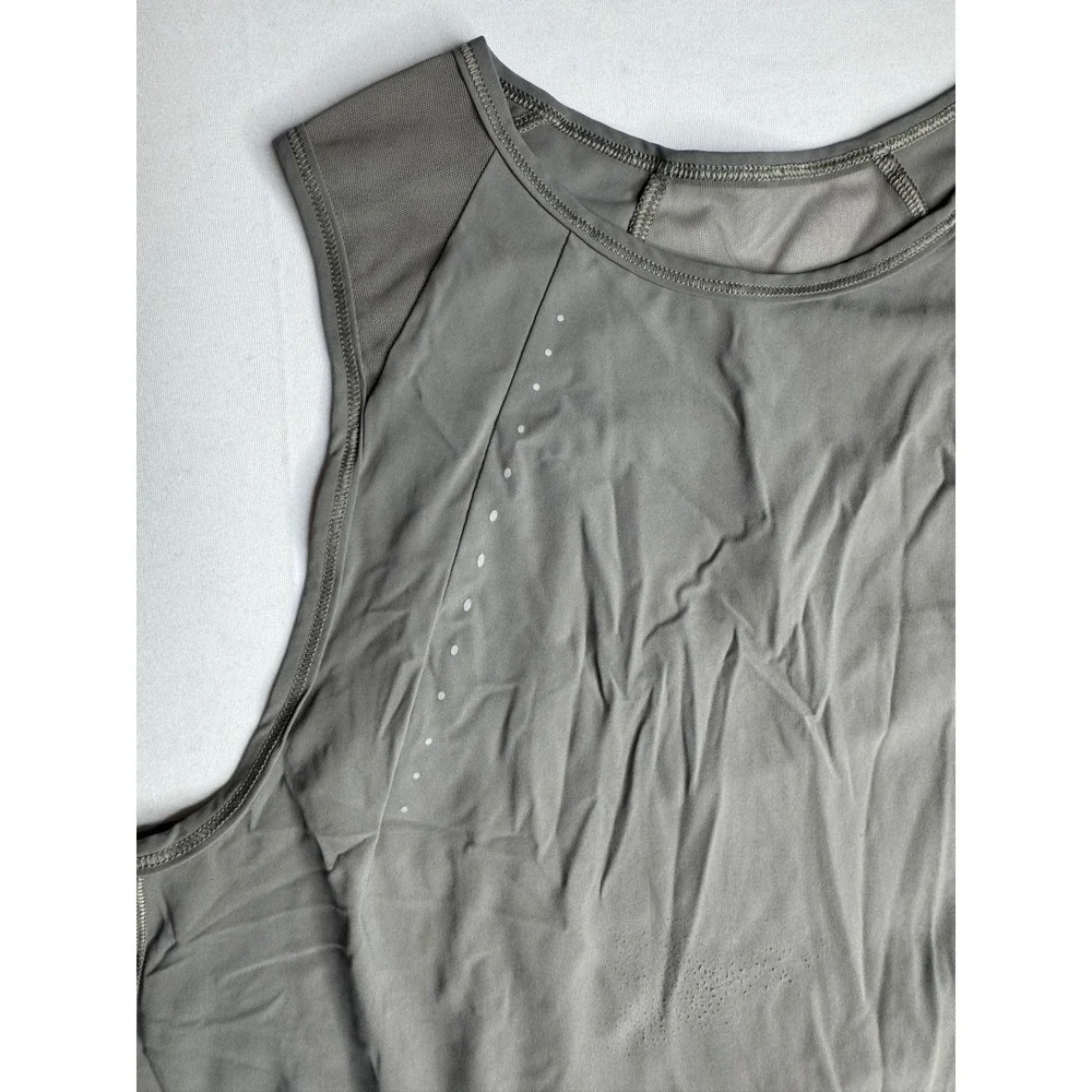 Lululemon Sculpt Tank Top Sage Green Mesh Back Running Training Shirt Womens 8